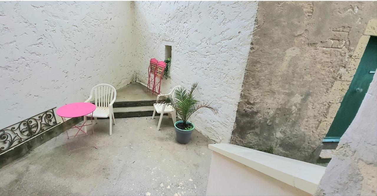 Maison De Ville Avec Terrasse "La Sympathique" 约泽克 外观 照片